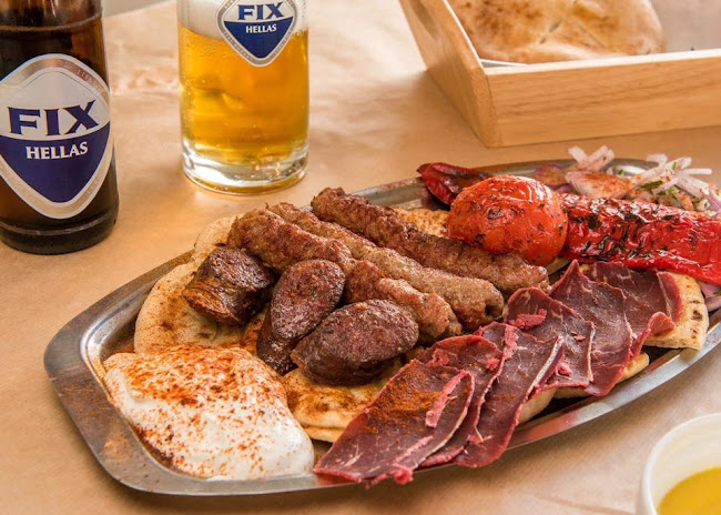 Opinii despre "Αρχηγείον", Σουβλάκι - Κεμπάπ - Ξυλόφουρνος în Γέρακας - Γαστρονομία και φιλοξενία