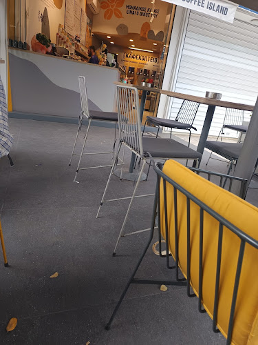 Λεωφ. Δημάρχου Αγγέλου Μεταξά 7, Γλυφάδα 166 75