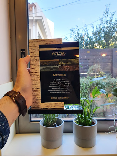 Opinii despre Edo na meineis Cafe-Bistro în Παιανία - Γαστρονομία και φιλοξενία