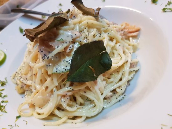 Opinii despre Παραδοσιακή κουζίνα Σκιάθος TIFFANY în Τρούλος - Γαστρονομία και φιλοξενία