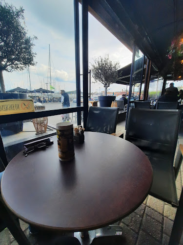 Comentarii opinii despre Palmera All Day Bar