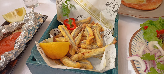 Opinii despre Marina Restaurant Nea Moudania în Νέα Μουδανιά - Γαστρονομία και φιλοξενία