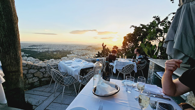 Orizontes Lycabettus - Γαστρονομία και φιλοξενία