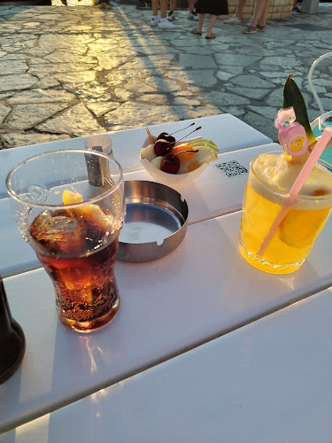 Acanthus Cocktail Bar Sivota (Adults Only) - Γαστρονομία και φιλοξενία