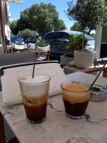 Λεωφ. Ενώσεως 96, Χίος 821 00