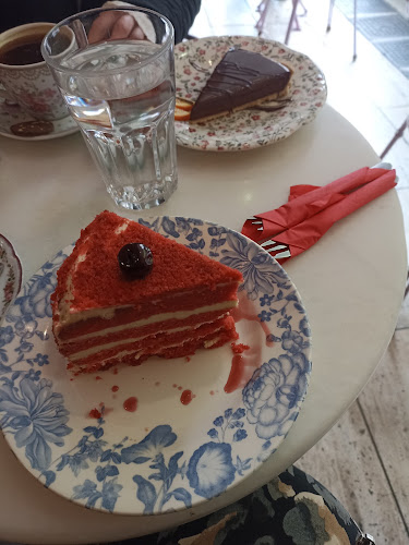 Ομήρου 44, Αθήνα 106 72