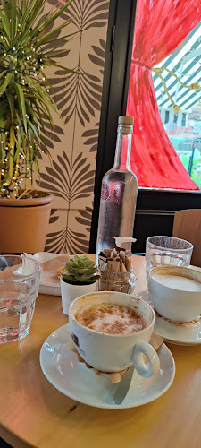 "The Ritz" - Αλμυρός