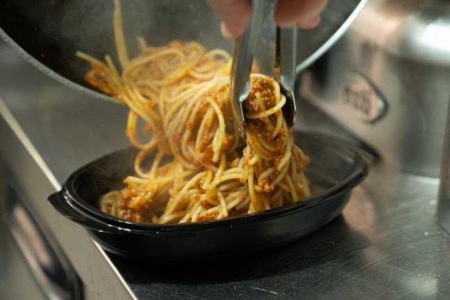 tetzeris piraeus - Γαστρονομία και φιλοξενία