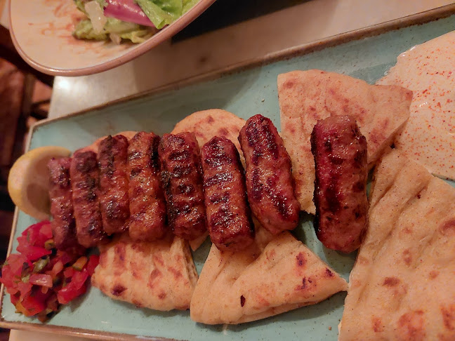 Ουζερί Η Άποψις