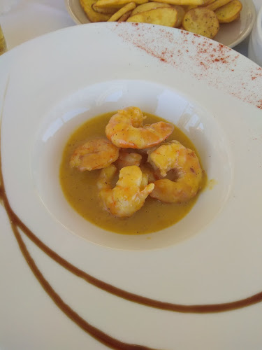 Molos Seaside Restaurant Nea Roda - Γαστρονομία και φιλοξενία