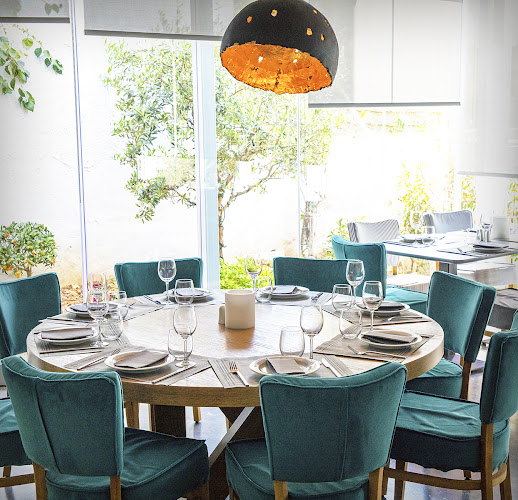 Akrovoli Restaurant & Oyster Bar - Βούλα