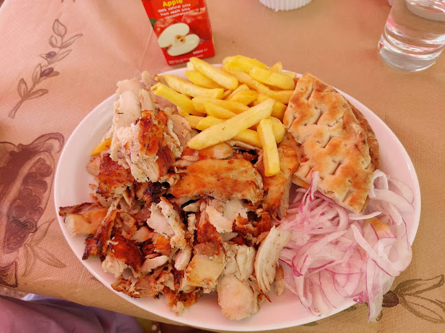 Gyros Port - Γαστρονομία και φιλοξενία