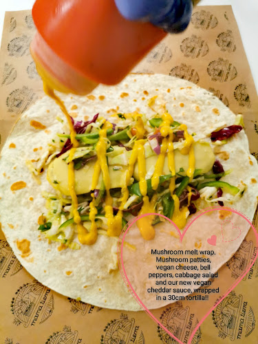 Comentarii opinii despre Mama Tierra