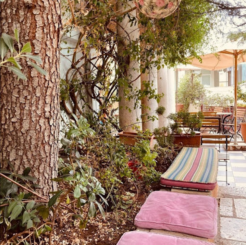 Αγ. Θεοδώρων 5, Κηφισιά 145 62