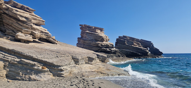 Τριόπετρα 740 53