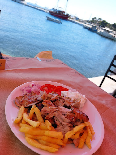 Comentarii opinii despre Gyros Port