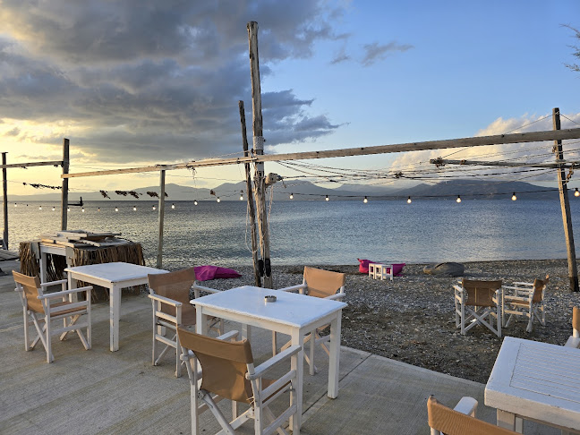 ALEKOS BEACH CAFE
