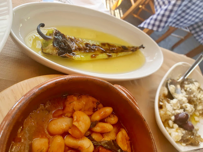 Tavern "To Filaraki"