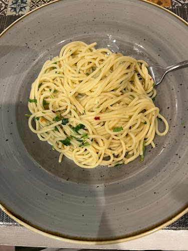 Opinii despre Avocado Restaurant Rhodes în Ρόδος - Γαστρονομία και φιλοξενία