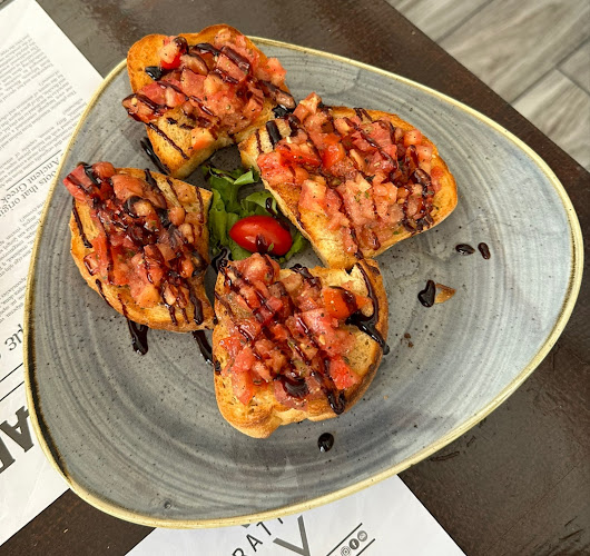 Tsaperdona pizza pasta - Ιαλυσός