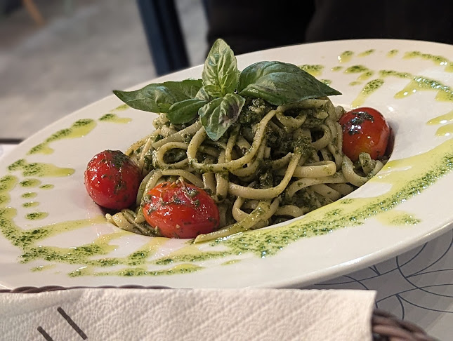 Tivoli - Γαστρονομία και φιλοξενία