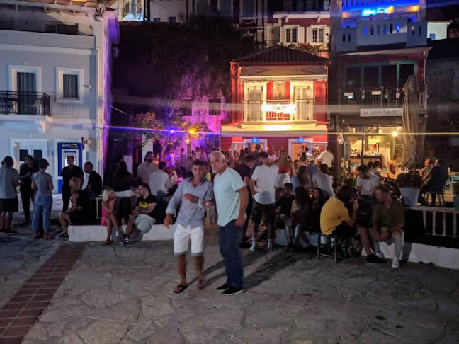 Comentarii opinii despre Kamini Cocktail Bar