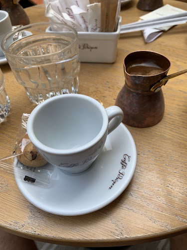 Ρόδου 1, Καλαμπάκα 422 00