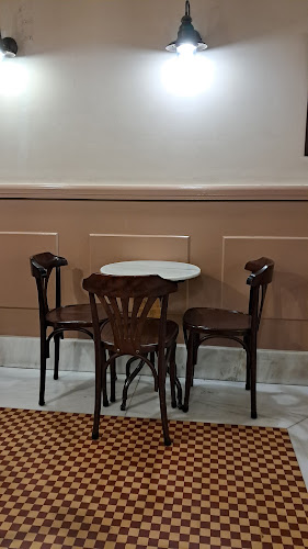 Κρίνος - Γαστρονομία και φιλοξενία