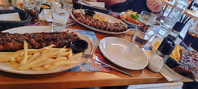 TGI Fridays Μαρίνα Φλοίσβου - Γαστρονομία και φιλοξενία