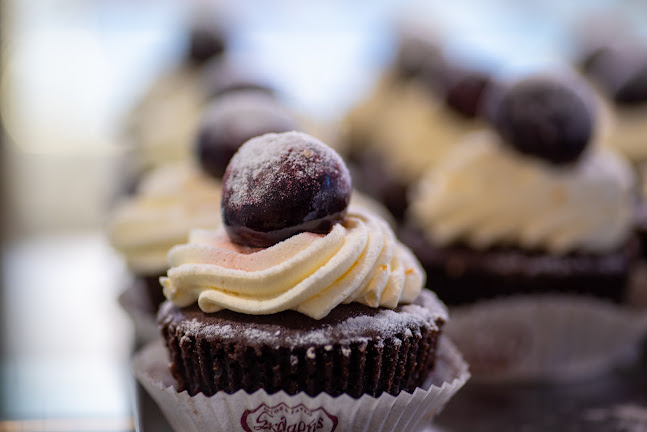 Σκλαρής Αρτοζαχαροπλαστεία - Ελευθερούπολη - Γαστρονομία και φιλοξενία