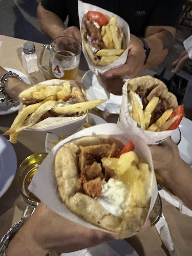 Ψητοπωλείο - Ο Γύρος Της Πλατείας - Αργοστόλι - Γαστρονομία και φιλοξενία