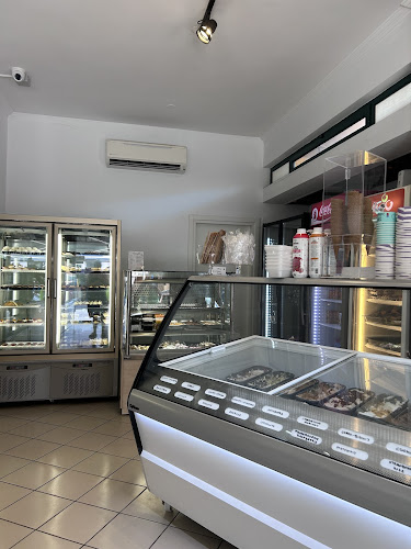 Opinii despre Αρτοποιεία Λωλης Lolis Bakery Tsoukalades în Λευκάδα - Γαστρονομία και φιλοξενία