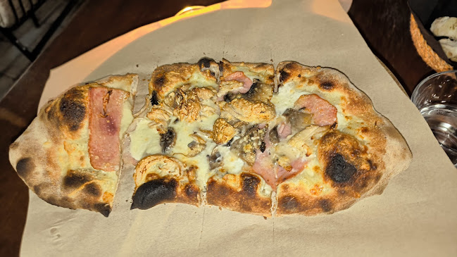 Ναυαρίνου 2, Καλαμάτα 241 00