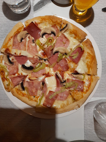 Pizza & Cafe "Τζεκος" - Γαστρονομία και φιλοξενία