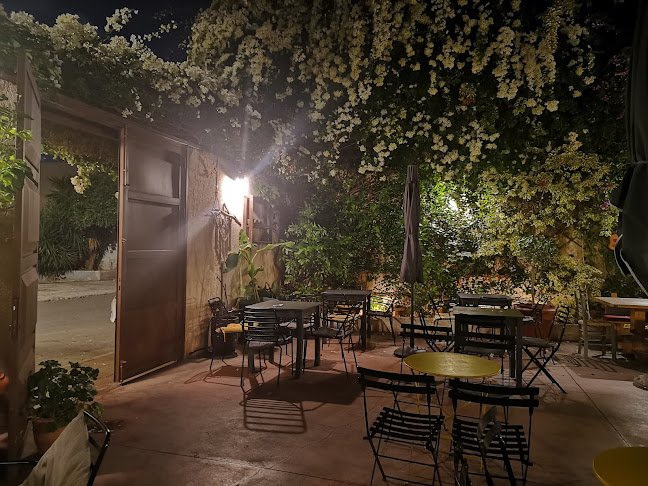 Συντρίμμι Συνεργατικό Καφενείο - Γαστρονομία και φιλοξενία