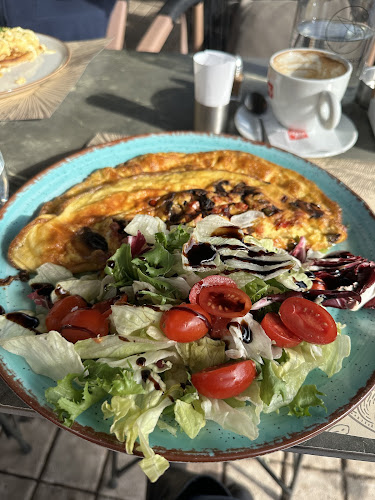 Λεωφ. Ποσειδώνος 16, Βάρη 166 72