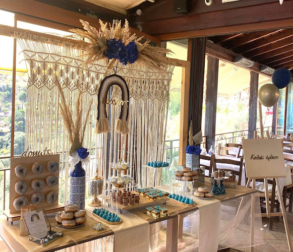 Ταβέρνα Το Ρόδι - Αρνί Αντικριστό