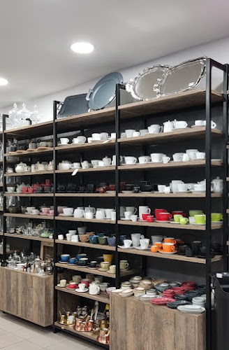 Αθηνάς 47, Αθήνα 105 54