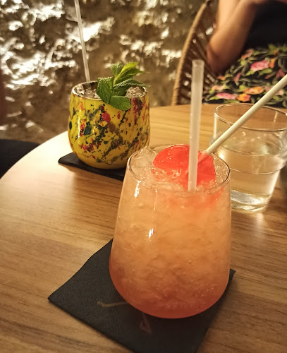 Xalavro Open Bar Restaurant - Γαστρονομία και φιλοξενία