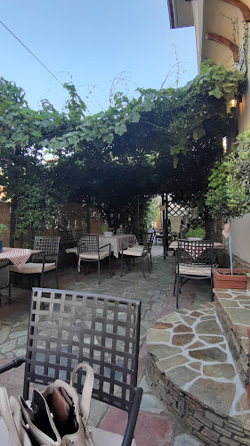 Opinii despre ΧΩΡΙΑΤΙΚΟ ΣΤΕΚΙ în Πλατάνη - Γαστρονομία και φιλοξενία