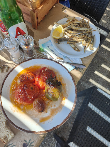 Comentarii opinii despre Αυλή