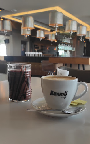 Θέα Δηλαβέρη - Γαστρονομία και φιλοξενία