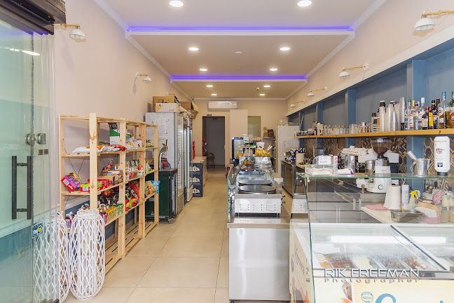 COFFEE WAVES - Νέα Καλλικράτεια