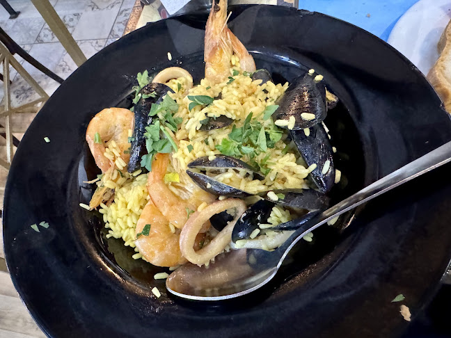 Αγκαλίτσας και στα Λαδάδικα