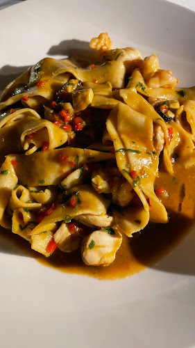 Periplous Restaurant - Γαστρονομία και φιλοξενία