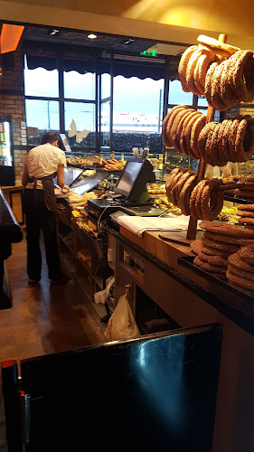 Αττικά Αρτοποιεία - Πειραιάς