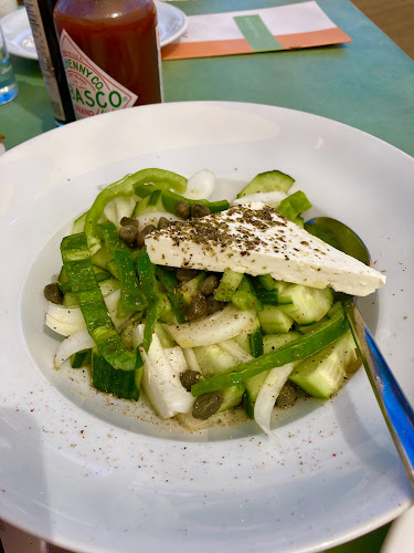 Almira Beach Bar Restaurant Chania - Γαστρονομία και φιλοξενία