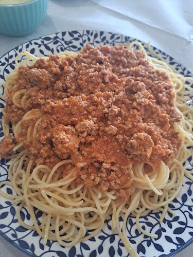 Opinii despre Μελπωνοστιμιές (Melpo's) în Αλιβέρι - Γαστρονομία και φιλοξενία