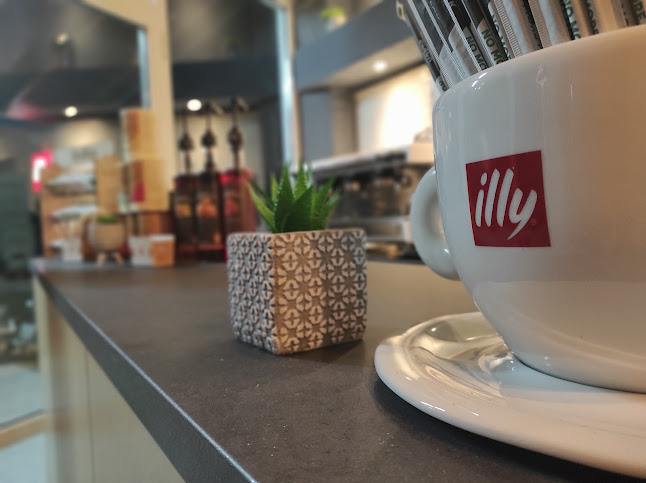 Opinii despre COFFEE AND BREAD în Κατερίνη - Γαστρονομία και φιλοξενία