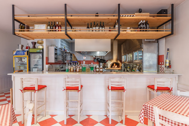 Πιτσαρία Τράπεζα - Γαστρονομία και φιλοξενία